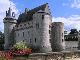 Замок Сюлли-сюр-Луар (Франция)